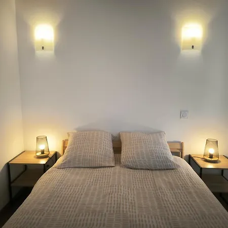 Les Tilleuls - Cnpe Bugey - Bases De Loisirs - Perouges Apartment *