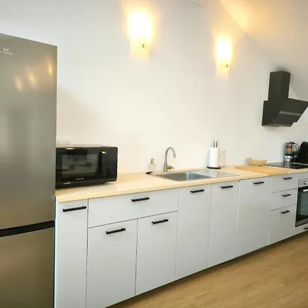 Apartment Les Tilleuls - Cnpe Bugey - Bases De Loisirs - Perouges